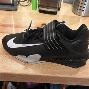 Nike Weightlifting shoes - New with box!